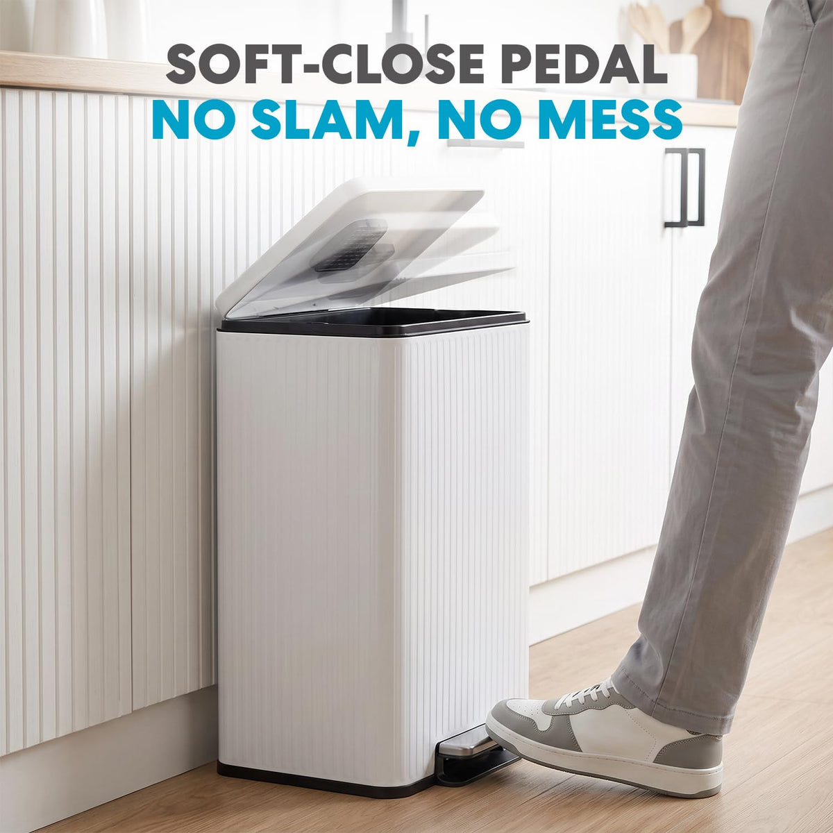 SIMPLI-MAGIC 13 Gallon/50 Liter Cloud Dancer Trash Can Fluted Edge